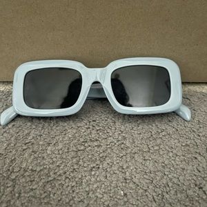 BLUE SUNGLASSES